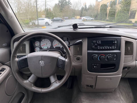 2004 Dodge Ram 1500 SLT