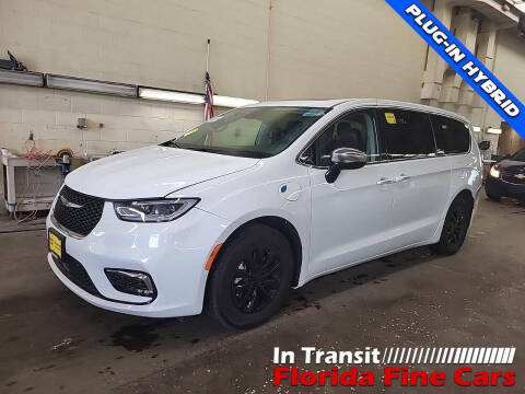 2023 Chrysler Pacifica Plug-In Hybrid Limited