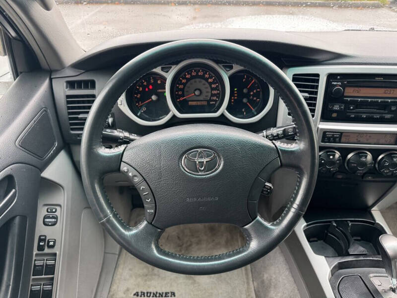 2004 Toyota 4Runner SR5