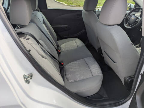 2015 Chevrolet Sonic LS Auto