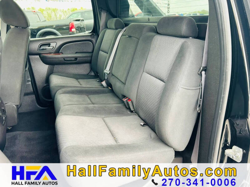 2011 Chevrolet Avalanche LS