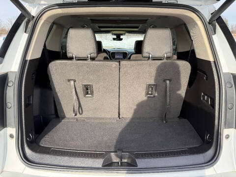 2020 GMC Acadia Denali