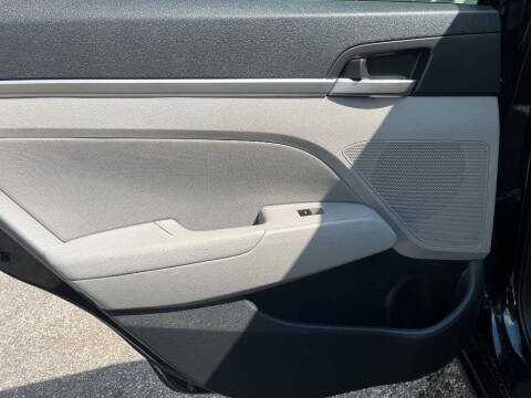2019 Hyundai Elantra