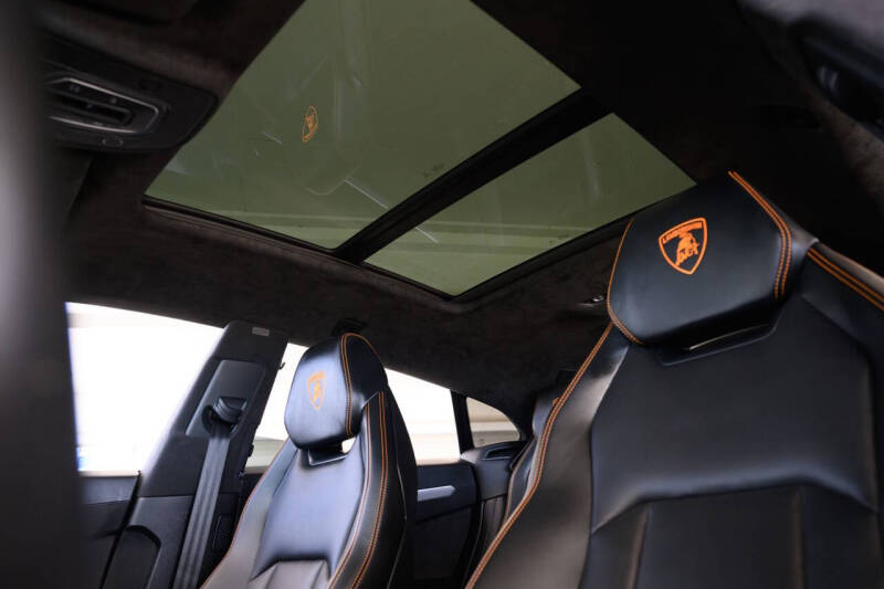 2019 Lamborghini Urus
