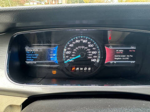 2017 Ford Taurus SEL