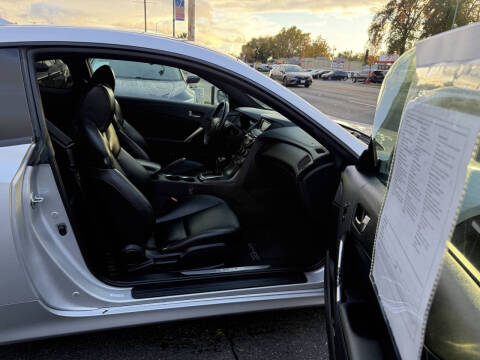 2016 Hyundai Genesis Coupe 3.8