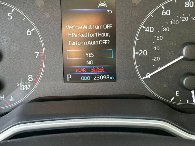 2025 Toyota Corolla Hatchback SE