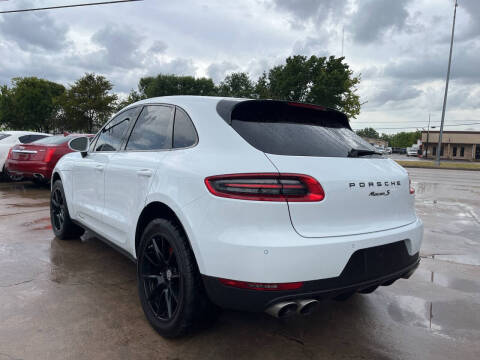 2017 Porsche Macan S