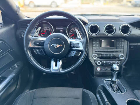 2016 Ford Mustang V6