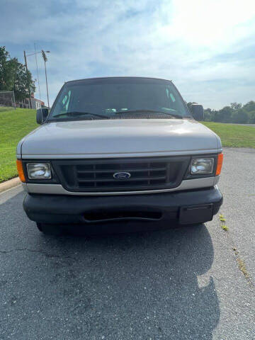 2003 Ford E-Series for sale at Simyo Auto Sales in Thomasville NC
