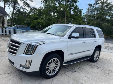 2017 Cadillac Escalade Standard