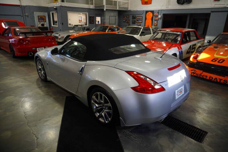 2010 Nissan 370Z Roadster Touring