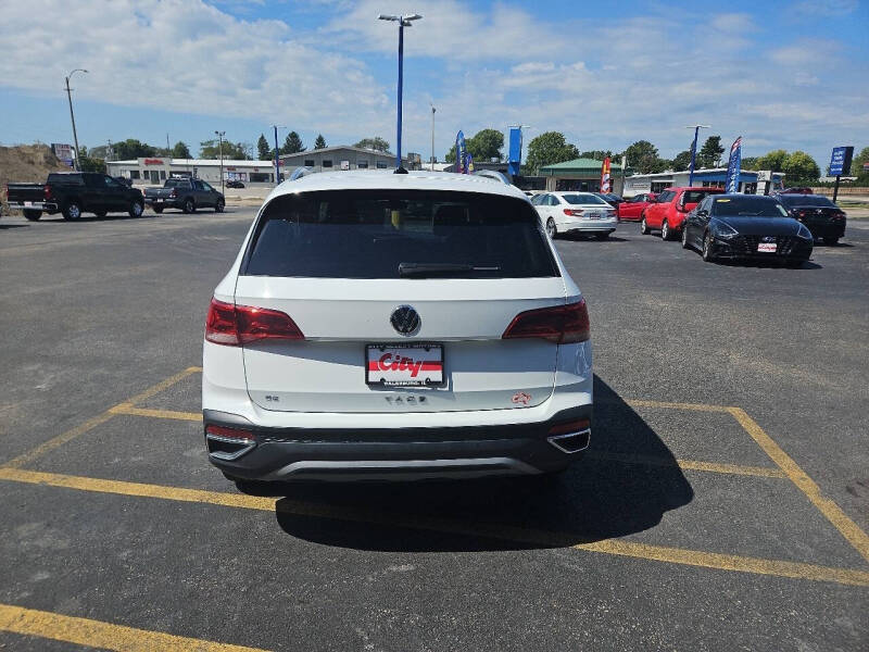 2024 Volkswagen Taos SE