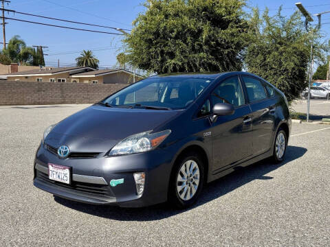 2014 Toyota Prius Plug-in Hybrid Advanced