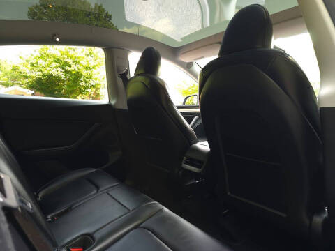 2025 Tesla Model Y Long Range