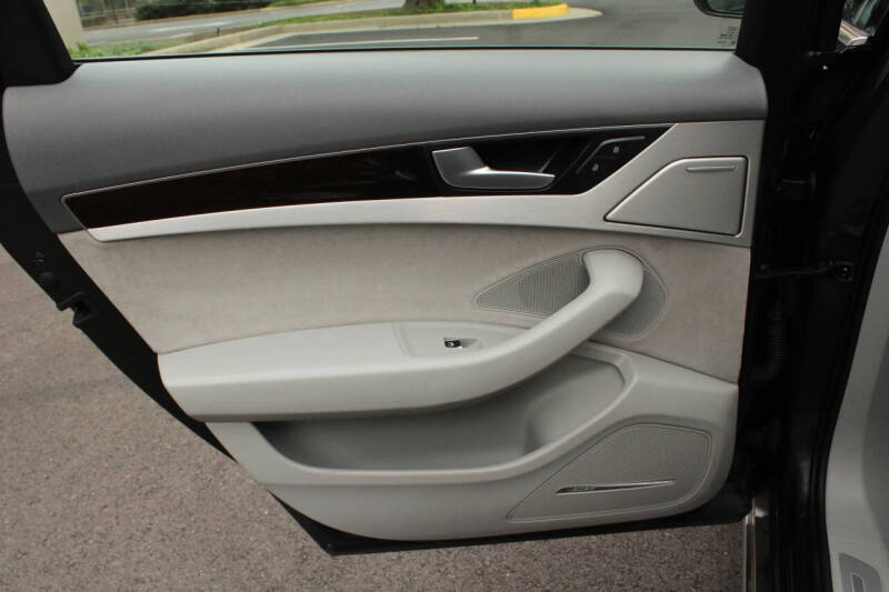 2012 Audi A8 quattro