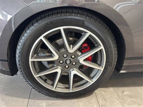 2024 Land Rover Range Rover Velar P250 Dynamic SE