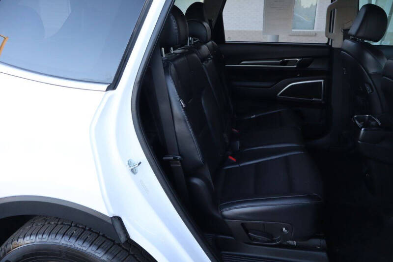 2023 Kia Telluride LX