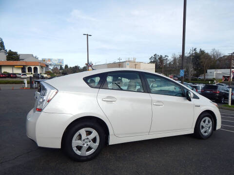 2011 Toyota Prius Two