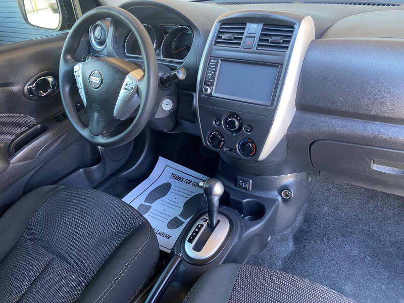 2019 Nissan Versa SV