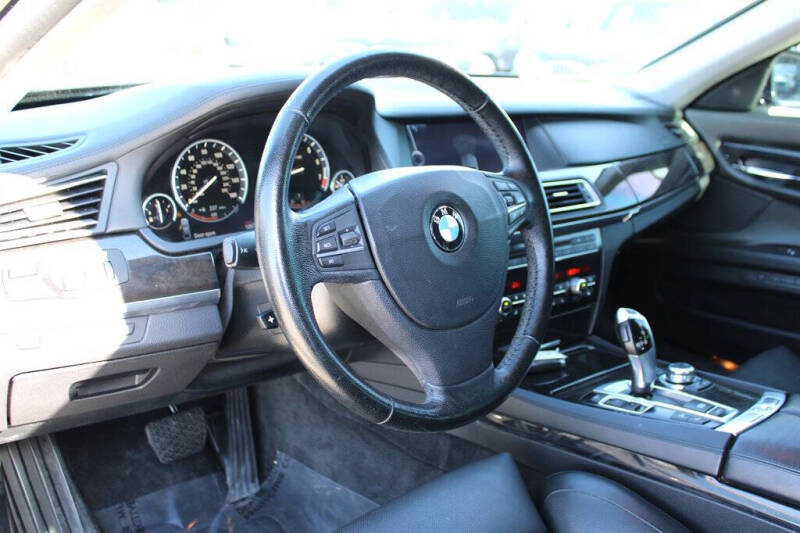 2011 BMW 7 Series 750i xDrive