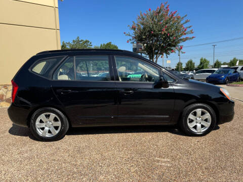 2008 Kia Rondo LX