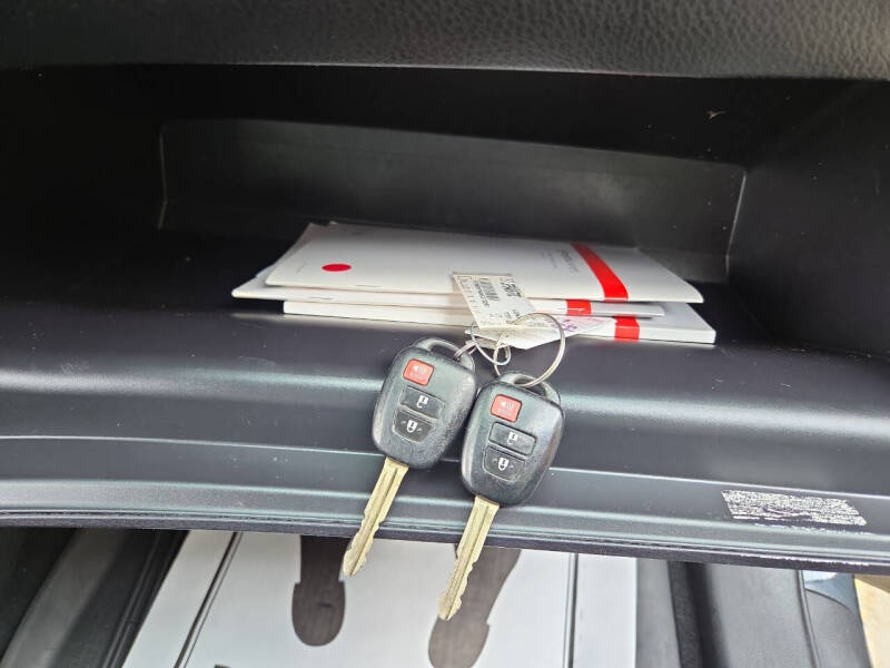 2017 Toyota Highlander LE