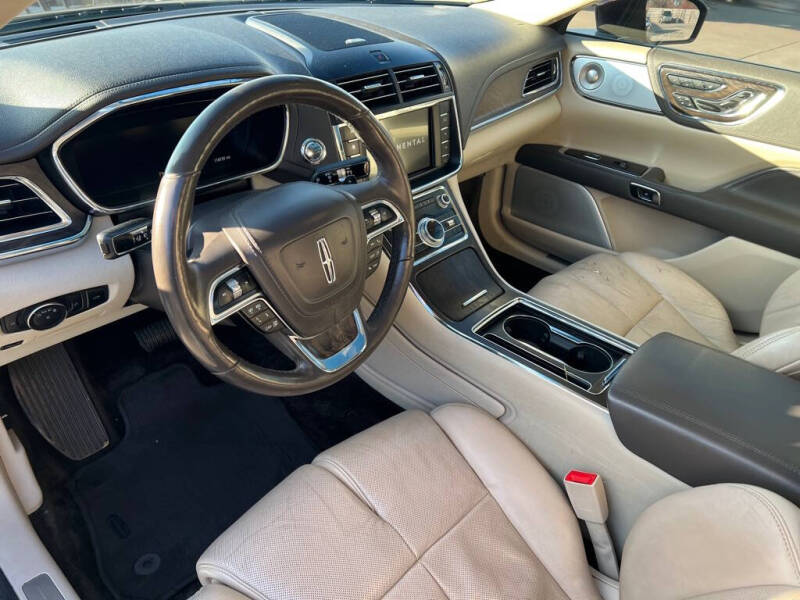 2017 Lincoln Continental Reserve