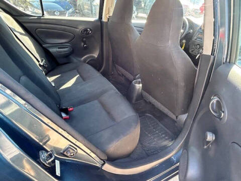 2017 Nissan Versa 1.6 S