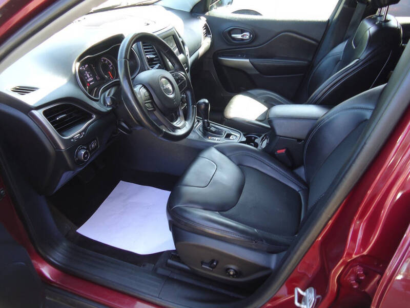 2019 Jeep Cherokee Latitude Plus