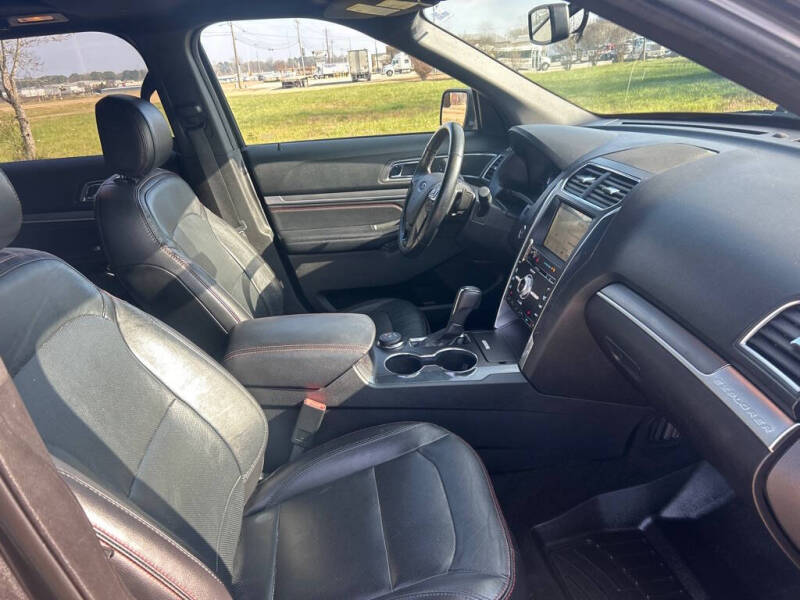 2017 Ford Explorer Sport