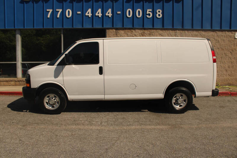 2022 Chevrolet Express 2500