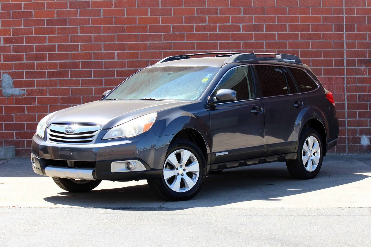 2010 Subaru Outback I Premium's photo
