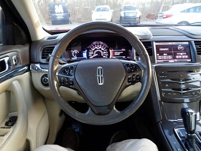2014 Lincoln MKS