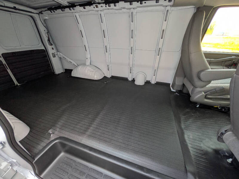 2026 GMC Savana 3500