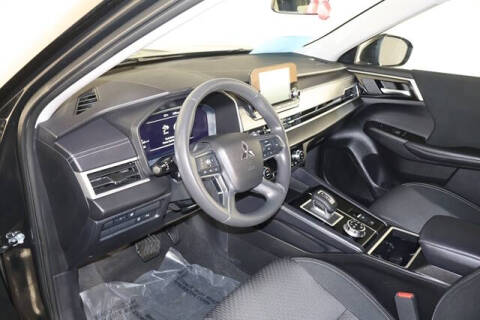 2025 Mitsubishi Outlander PHEV ES