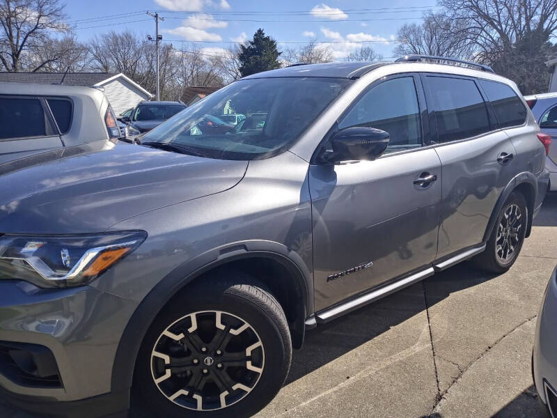 2020 Nissan Pathfinder for sale at HEDDERICH AUTOMOTIVE in Pana IL