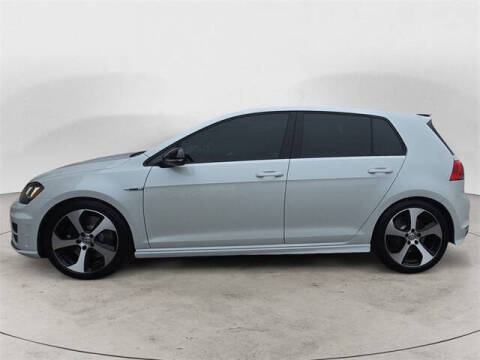 2017 Volkswagen Golf R 4Motion