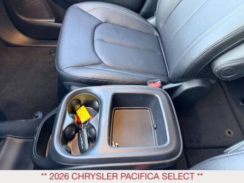 2026 Chrysler Pacifica Select