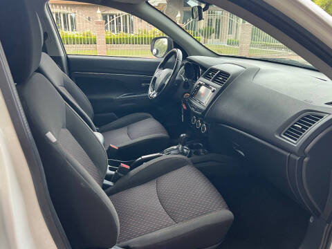 2017 Mitsubishi Outlander Sport LE