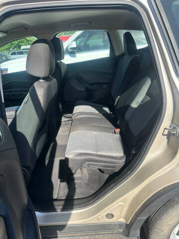 2017 Ford Escape S