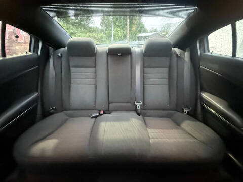 2013 Dodge Charger SE