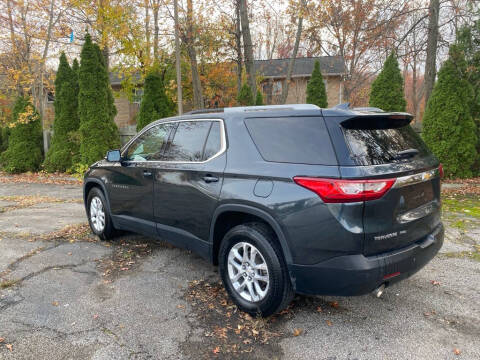 2018 Chevrolet Traverse LT Cloth