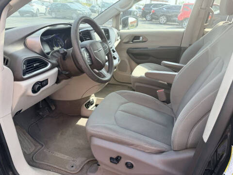 2017 Chrysler Pacifica Touring
