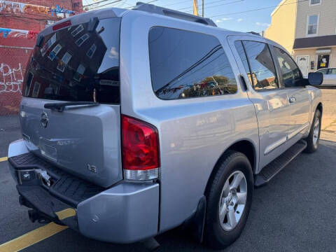 2004 Nissan Armada LE
