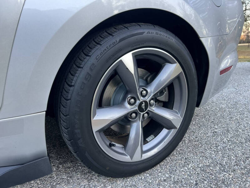 2015 Ford Mustang V6