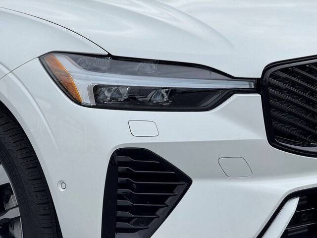 2026 Volvo XC60 T8 Plus