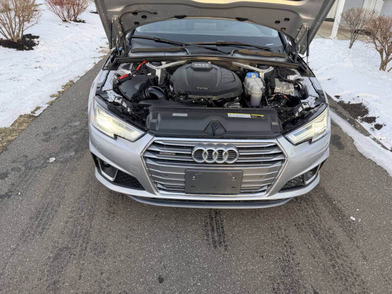 2019 Audi A4 quattro Premium Plus 45 TFSI