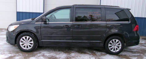 2012 Volkswagen Routan SE