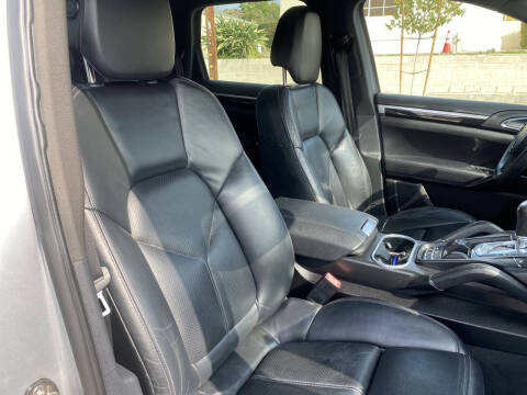 2011 Porsche Cayenne Tiptronic